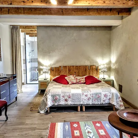 Ferme Du Moulin De Pailleres, Vue Panoramique, Piscine - Ideal 4 A 5 Personnes Feriehus