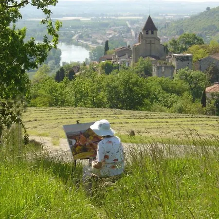 Casa de Férias Ferme Du Moulin De Paillères, Vue Panoramique, Piscine - Idéal 4 à 5 Personnes