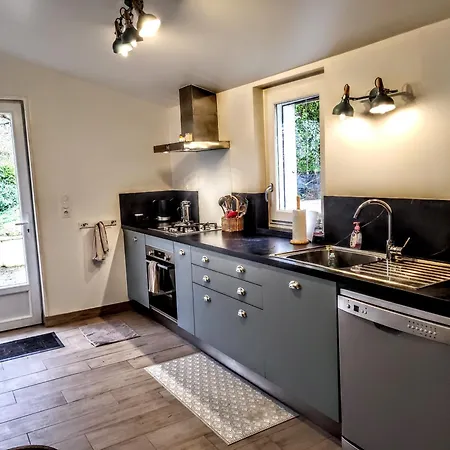 Casa de Férias Ferme Du Moulin De Paillères, Vue Panoramique, Piscine - Idéal 4 à 5 Personnes Galapian